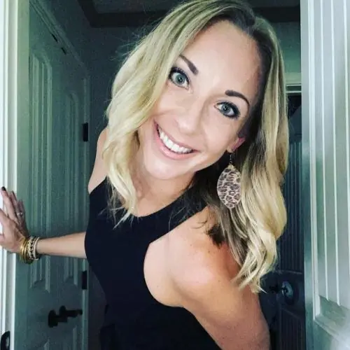 jeanstshirtundd image 0